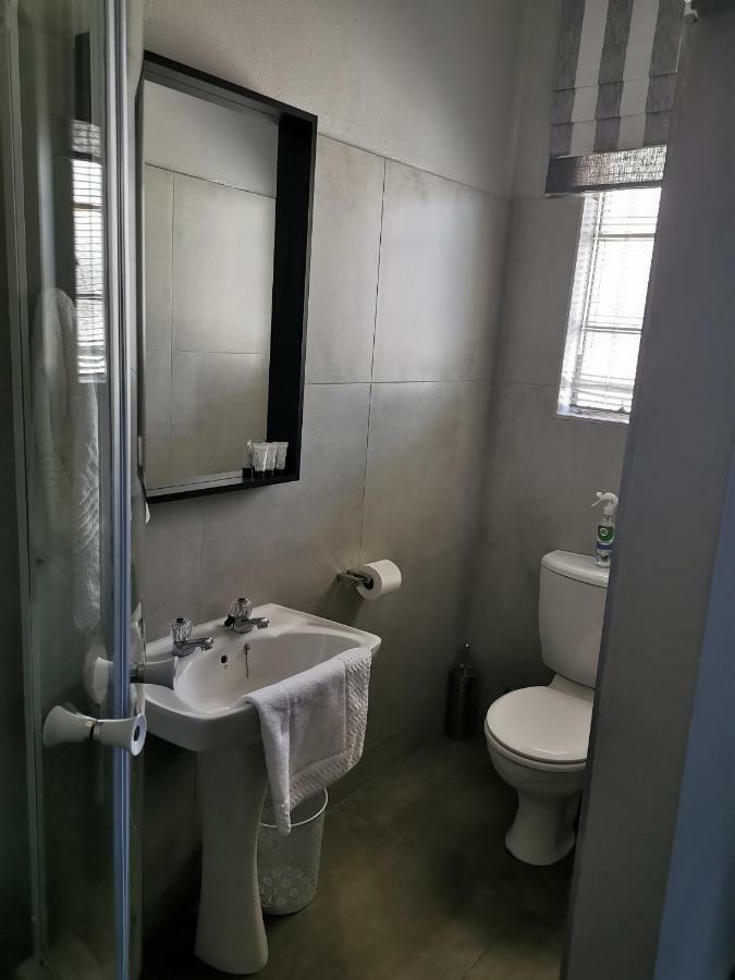 Rosedene Apartamento Bloemfontein Exterior foto