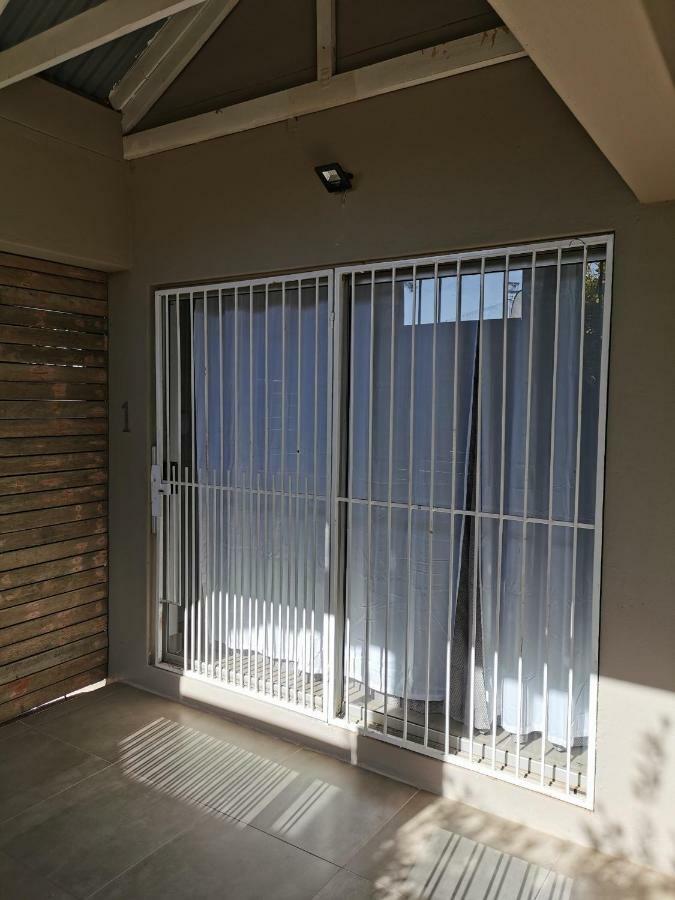Rosedene Apartamento Bloemfontein Exterior foto